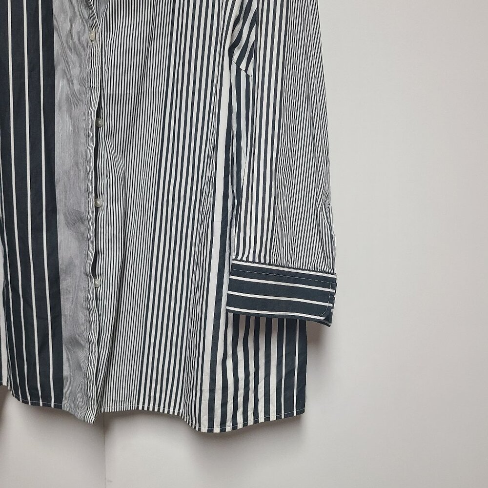 Black and white stripe button-up blouse - Picture 4 of 6